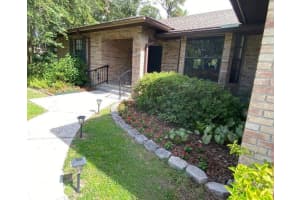 2210 SUGAR CREEK DRIVE, LAKELAND, FL 33811 - MLS#MFRL4954552