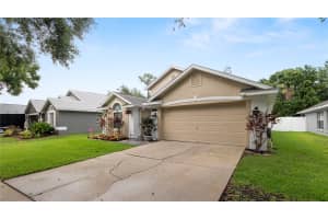 5718 HAWKLAKE ROAD, LITHIA, FL 33547 - MLS#MFRL4954594