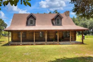 8825 Selph Rd, LAKELAND