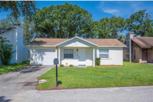 1049 Waterview Pt, LAKELAND