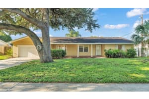 315 HAWICK LANE, LAKELAND, FL 33813 Sold 08/20/25