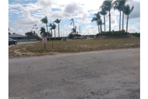 1523 US 27 S, LAKE PLACID, FL 33852 - MLS#MFRL4954679
