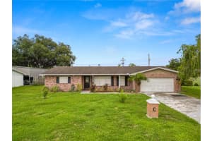 1327 Magdalene Ct E, LAKELAND