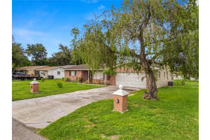 1327 MAGDALENE COURT, LAKELAND, FL 33801 - MLS#MFRL4954688