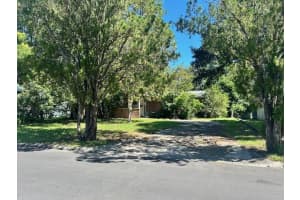 549 YOUNG PLACE, LAKELAND, FL 33803 Sold 08/29/25