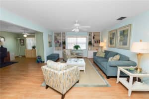 522 VILLA VISTA BOULEVARD, LAKELAND, FL 33813 - MLS#MFRL4954738