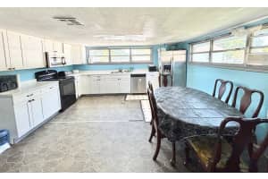 108 EARL STREET, AUBURNDALE, FL 33823 - MLS#MFRL4954757
