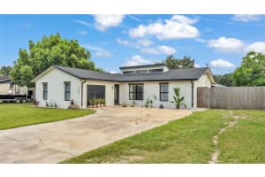 2404 VIEW WAY, LAKELAND, FL 33810 - MLS#MFRL4954868