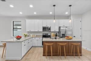 213 CORDOVA ROAD, AUBURNDALE, FL 33823 Sold 10/24/25