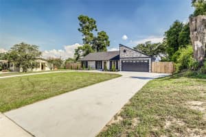 3925 CLUBHOUSE ROAD, LAKELAND, FL 33812 - MLS#MFRL4954999