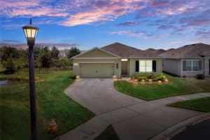 1829 Pristine Loop, LAKELAND