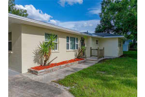 1015 SUTTON ROAD, LAKELAND, FL 33810 - MLS#MFRL4955023