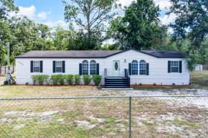 2425 Woods Trl, LAKELAND