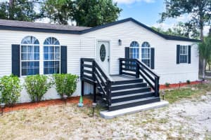 2425 WOODS TRAIL, LAKELAND, FL 33809 - MLS#MFRL4955031