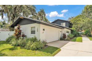 709 DOGWOOD LANE, LAKELAND, FL 33813 - MLS#MFRL4955033