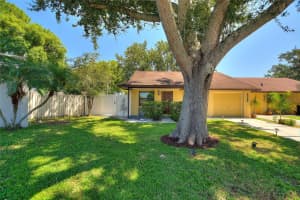 6308 HIGHLAND GARDENS COURT, LAKELAND, FL 33813 - MLS#MFRL4955036