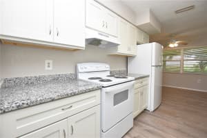 561 LAKE BONNY DRIVE, LAKELAND, FL 33801 - MLS#MFRL4955072