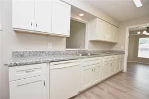 561 LAKE BONNY DRIVE, LAKELAND, FL 33801 - MLS#MFRL4955072