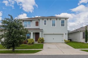 152 Ludisia Loop, DAVENPORT