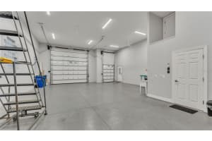 652 MEANDERING WAY, POLK CITY, FL 33868 Sold 09/23/25