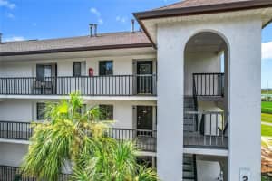 2037 San Marcos Dr Se #335, WINTER HAVEN