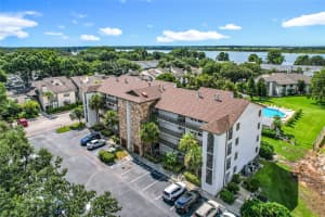 2037 SAN MARCOS DRIVE, WINTER HAVEN, FL 33880 - MLS#MFRL4955120