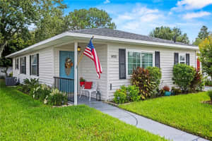 4818 Colonnades Cir E, LAKELAND