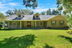 6716 Forestwood Dr W, LAKELAND