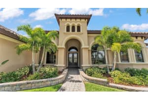 6572 EAGLE VIEW LOOP, LAKELAND, FL 33813 - MLS#MFRL4955320