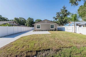 2610 TENNESSEE RD, LAKELAND, FL 33815 - MLS#MFRL4955340