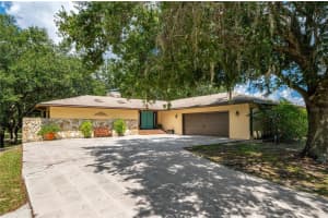 1942 OLD GROVE TRL, FROSTPROOF, FL 33843 - MLS#MFRL4955382
