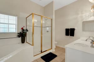 301 NEW PROVIDENCE, DAVENPORT, FL 33897 - MLS#MFRL4955527