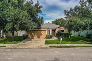 6898 GLENBROOK DRIVE, LAKELAND, FL 33811 - MLS#MFRL4955638