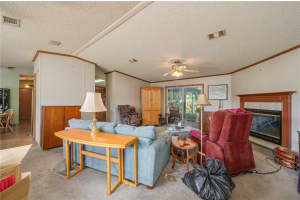 6221 PINEWOOD VILLAGE CIR W, LAKELAND, FL 33811 - MLS#MFRL4955660