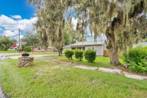 704 VALENCIA STREET, LAKELAND, FL 33805 - MLS#MFRL4955735