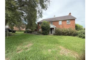 1202 Lake Deeson Pt, LAKELAND