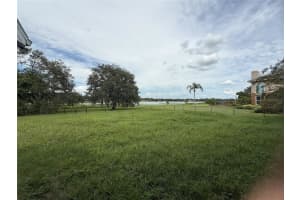 1202 LAKE DEESON POINT, LAKELAND, FL 33805 Sold 10/03/25