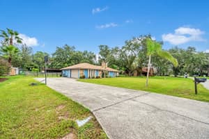 1224 RIDGEGREEN LOOP, LAKELAND, FL 33809 - MLS#MFRL4955828
