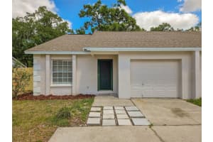 1075 Meadowood Pointe Rd, LAKELAND