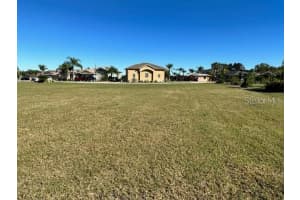 653 MEANDERING WAY, POLK CITY, FL 33868 - MLS#MFRL4955900