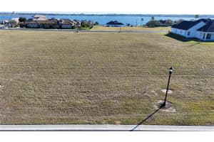 162 BLAZING STAR AVENUE, LAKE ALFRED, FL 33850 Sold 11/21/25