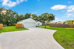 4807 DOSSEY ROAD, LAKELAND, FL 33811 - MLS#MFRL4955949