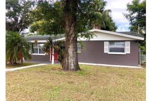 1725 BELLGROVE STREET, LAKELAND, FL 33805 - MLS#MFRL4955977