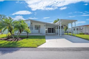 1610 REYNOLDS ROAD, LAKELAND, FL 33801 - MLS#MFRL4956032