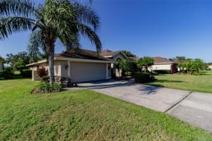 4435 FAIRWAY OAKS DR, MULBERRY, FL 33860 - MLS#MFRL4956050