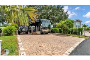 16357 CHERRY TREE COURT, CLERMONT, FL 34714 - MLS#MFRL4956090