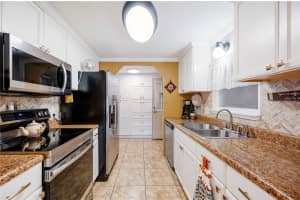 1610 REYNOLDS ROAD, LAKELAND, FL 33801 Sold 10/29/25