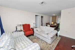 MLS# MFRL4956117, Lakeland, Florida 33801