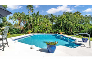 1722 HIGH POINT DRIVE, LAKELAND, FL 33813 - MLS#MFRL4956119