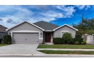 105 Foxtail Loop, DAVENPORT